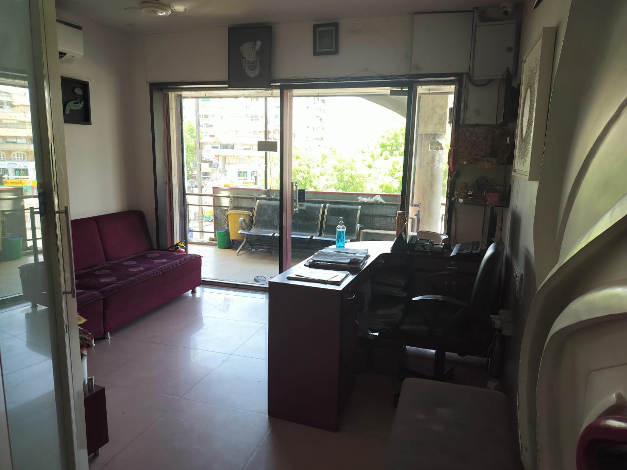 Consultation Lounge